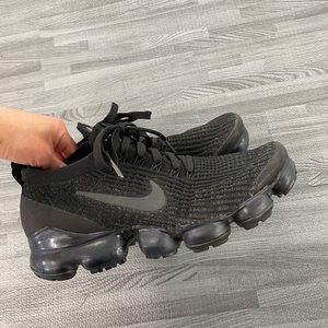 Nike Mens Air Vapormax Flyknit 3 Shoes